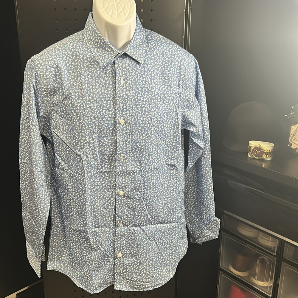 T10 Artefact Button down dress shirt blue with white micro floral Med Slim (EUC)